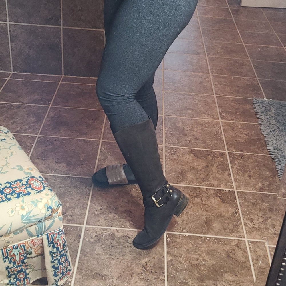 Steve Madden leather riding boot! - Picture 5 of 8